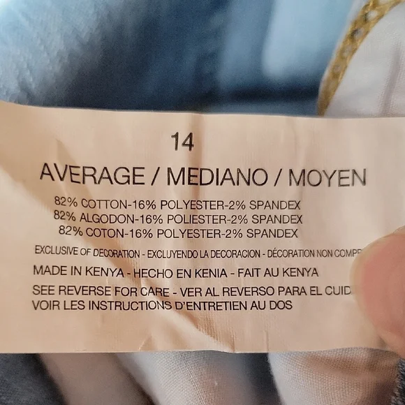 Gloria Vanderbilt Light Blue Cropped Jeans with Floral Embroidery - Picture 6 of 7